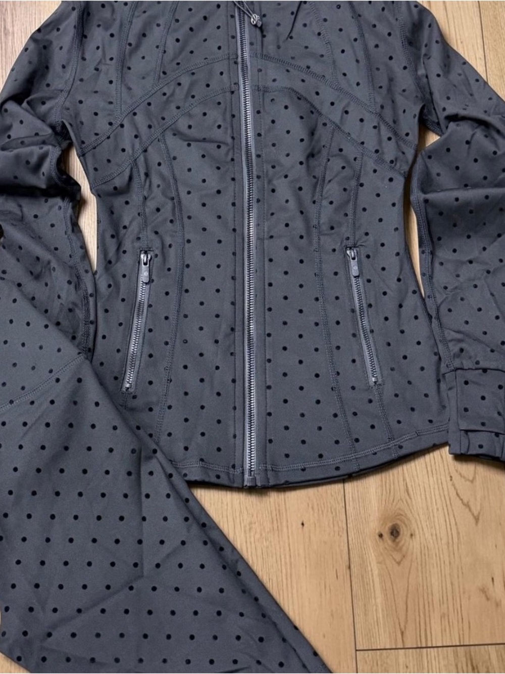 Lululemon Black Polka Dot set - Picture 2 of 5